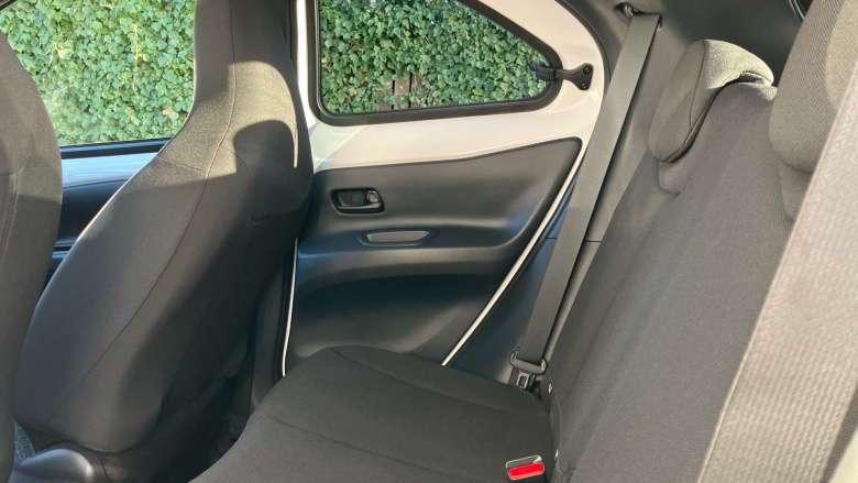 Toyota Aygo X 1.0 VVT-i Edge 5dr Auto Petrol Hatchback